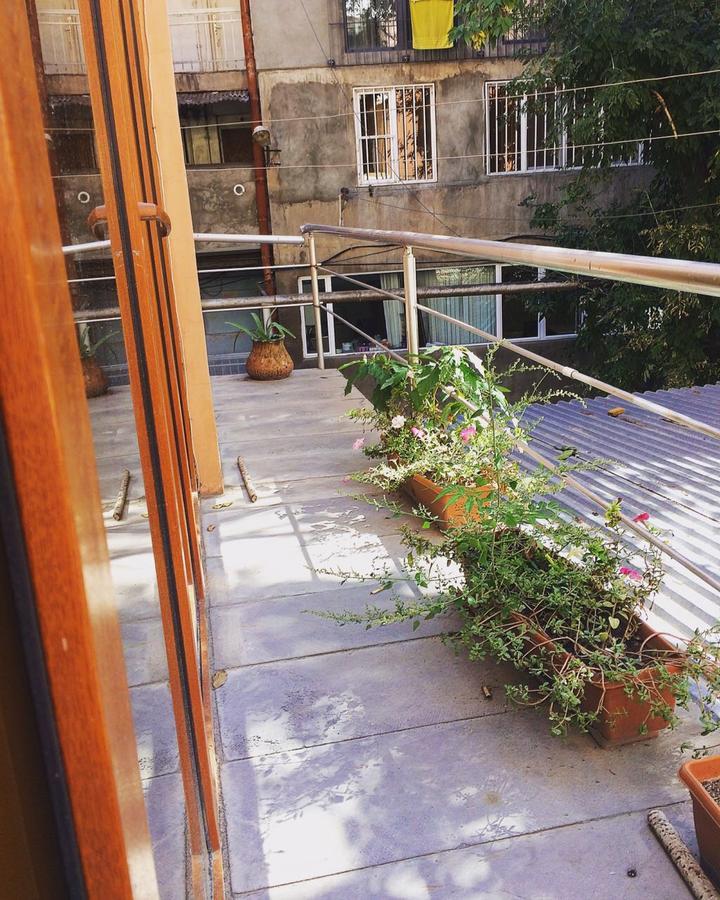 Destiny 1 Hostel 예레반 외부 사진